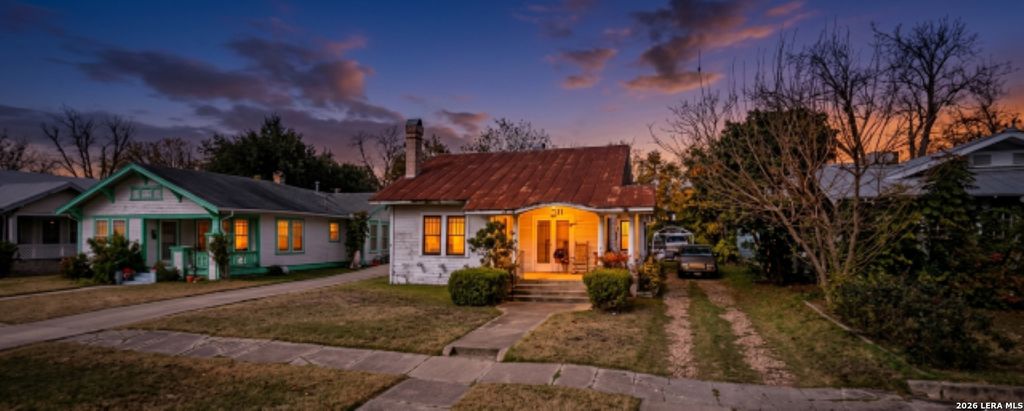 Photo of 717 Kayton, San Antonio, TX 78210 (MLS # 1955254)