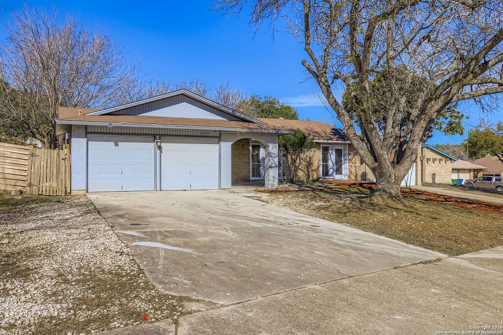 Photo of 5723 Sky Country, San Antonio, TX 78247 (MLS # 1934351)