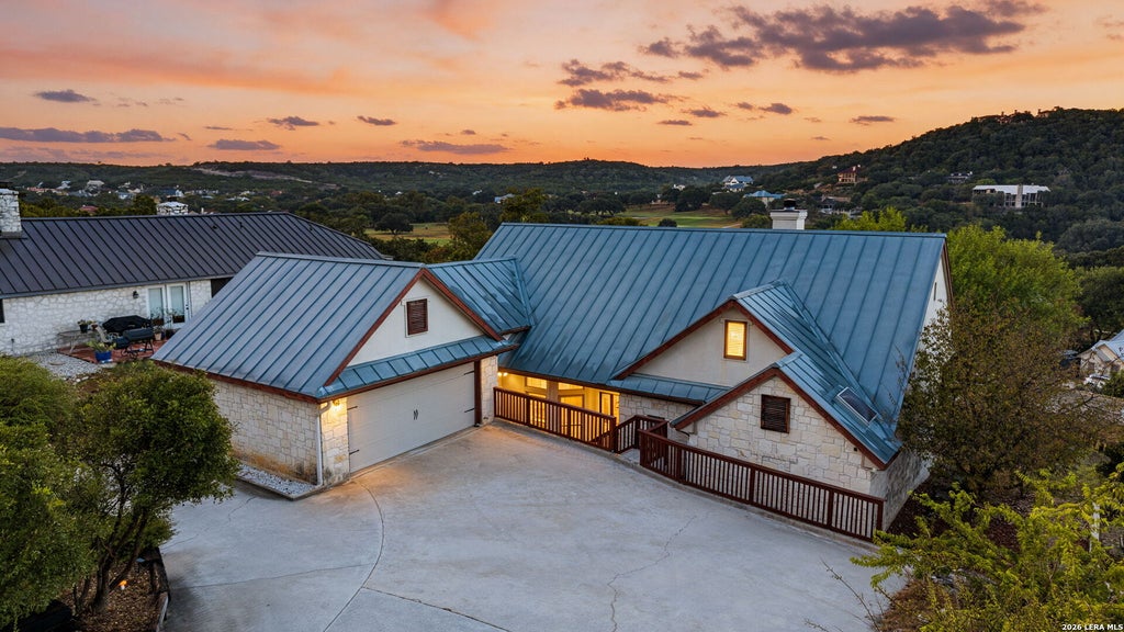Photo of 204 TAPATIO DR W, Boerne, TX 78006 (MLS # 2018963)