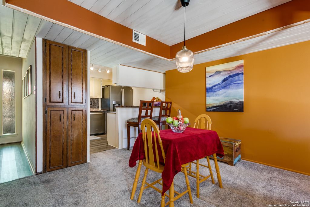 Photo of 406 Amistad Blvd, Universal City, TX 78148 (MLS # 1933991)