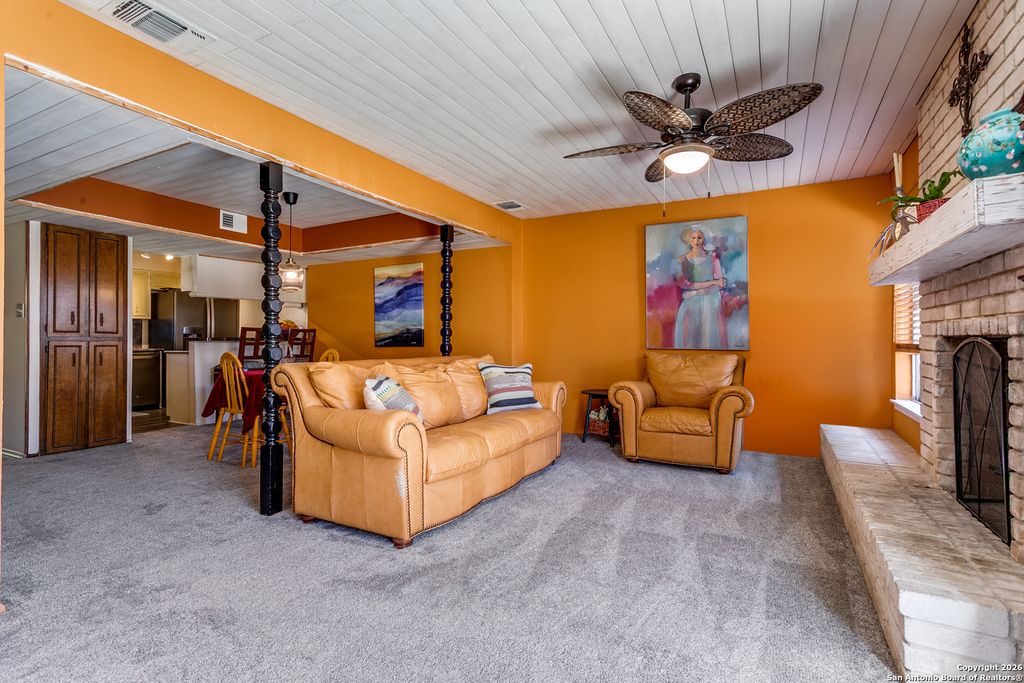 Photo of 406 Amistad Blvd, Universal City, TX 78148 (MLS # 1933991)