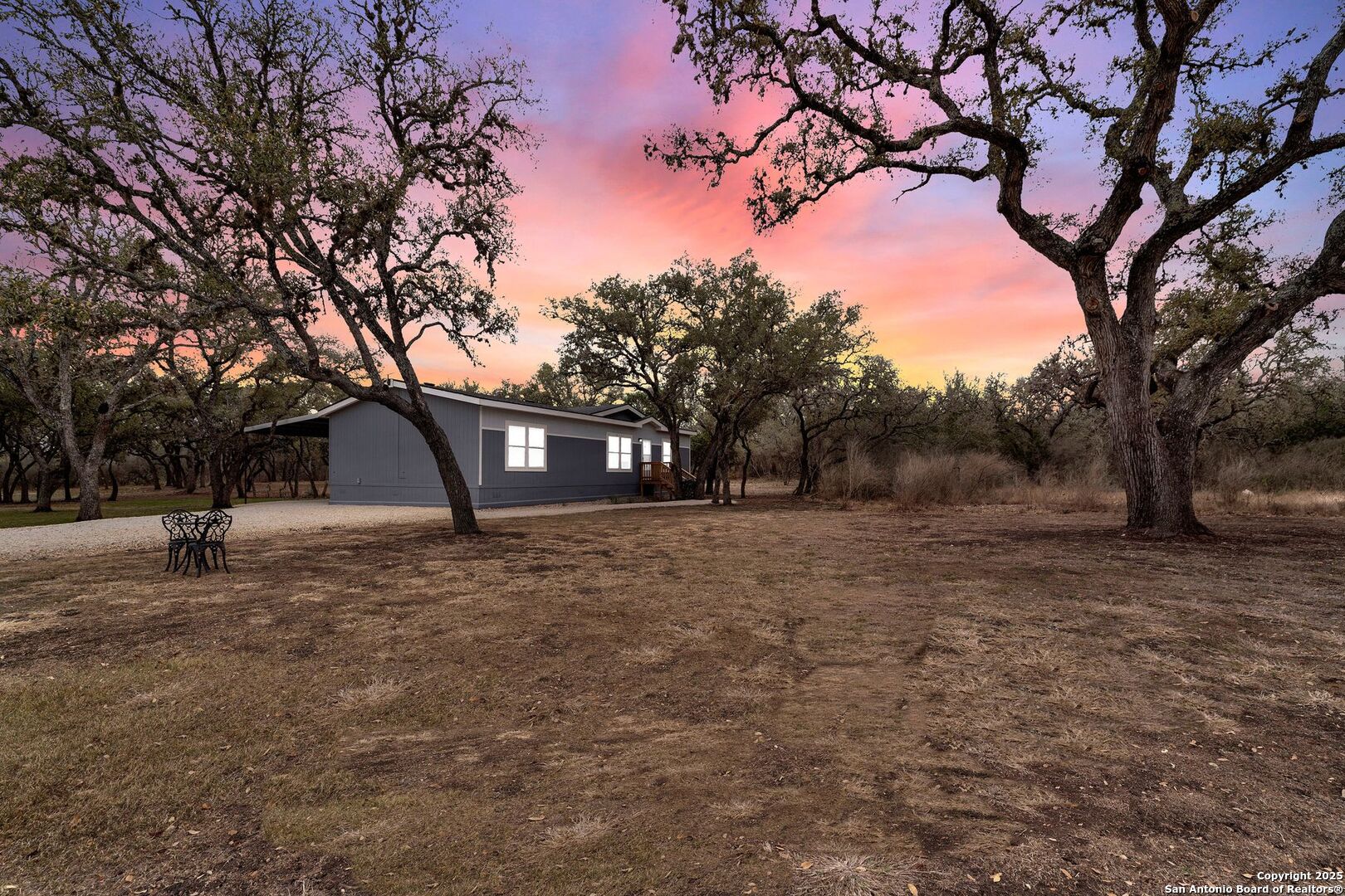 Listing image 4