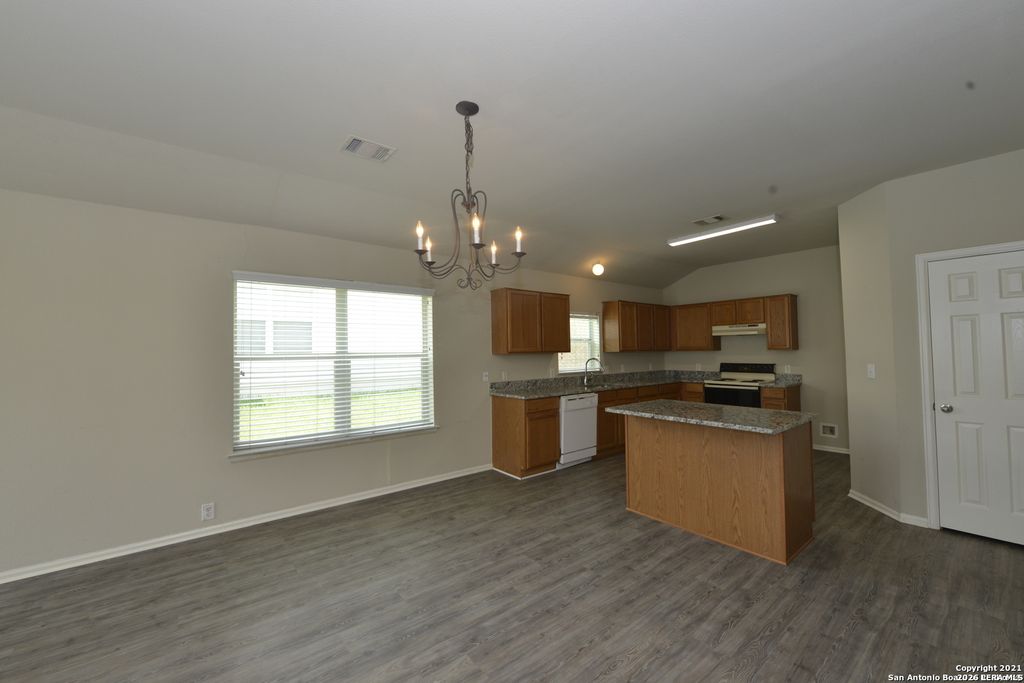 Photo of 914 Rustling, San Antonio, TX 78251 (MLS # 1948187)