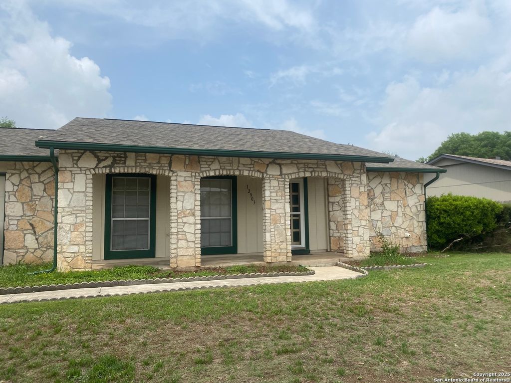 listing image 0