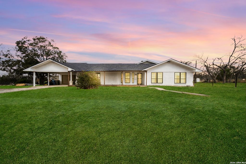 Photo of 25 Poehnert, Boerne, TX 78006 (MLS # 1946567)