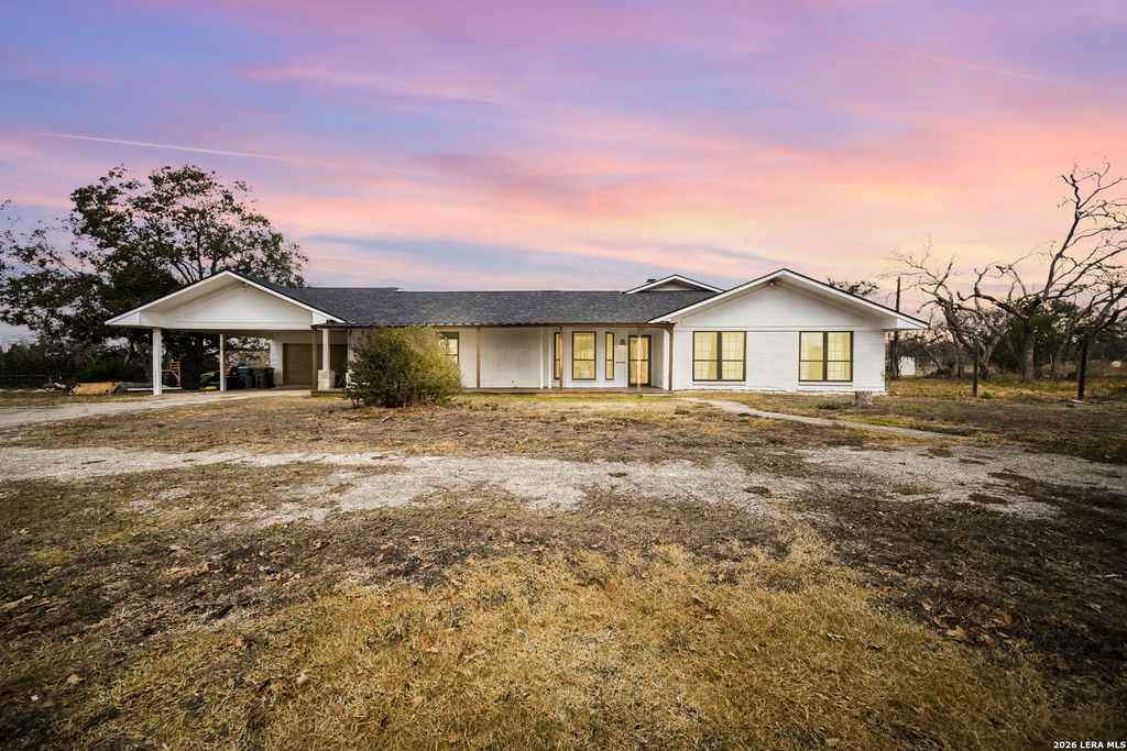 Photo of 25 Poehnert, Boerne, TX 78006 (MLS # 1946567)