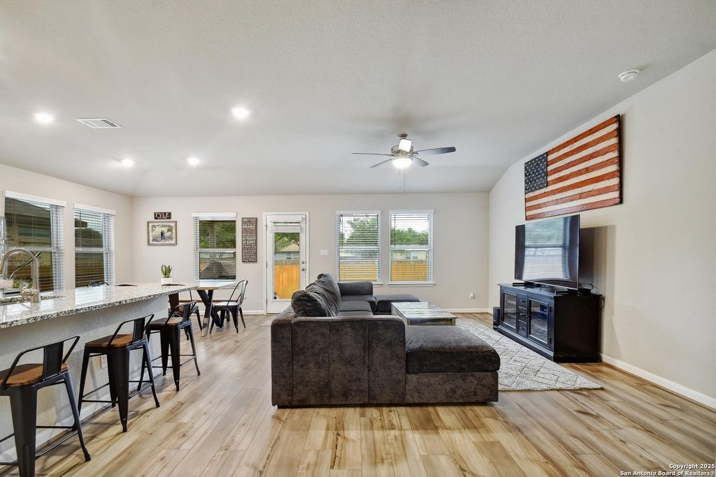 Photo of 3053 Casillero, Schertz, TX 78154 (MLS # 1960415)