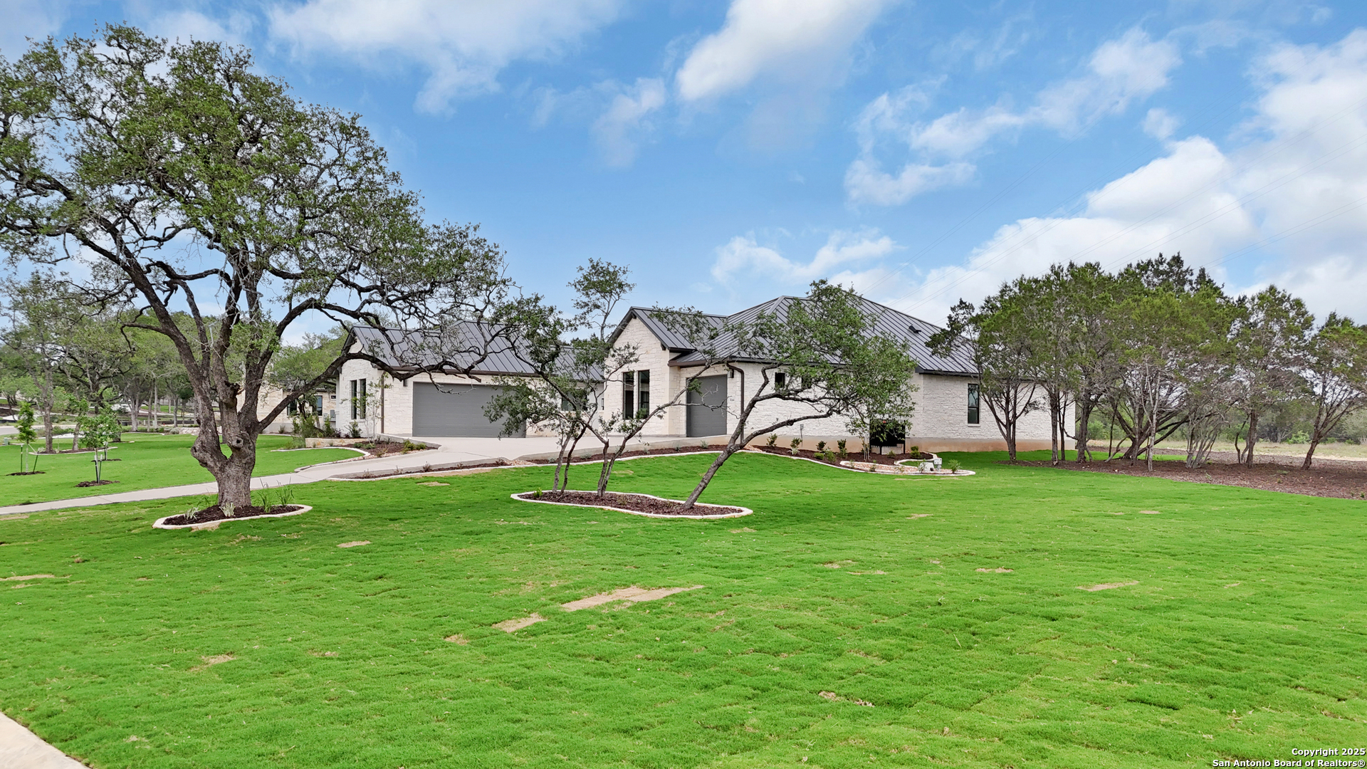 8166 BLUE OAK WAY