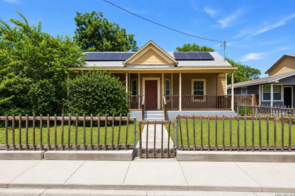 Photo of 119 Gabriel, San Antonio, TX 78202 (MLS # 2019885)