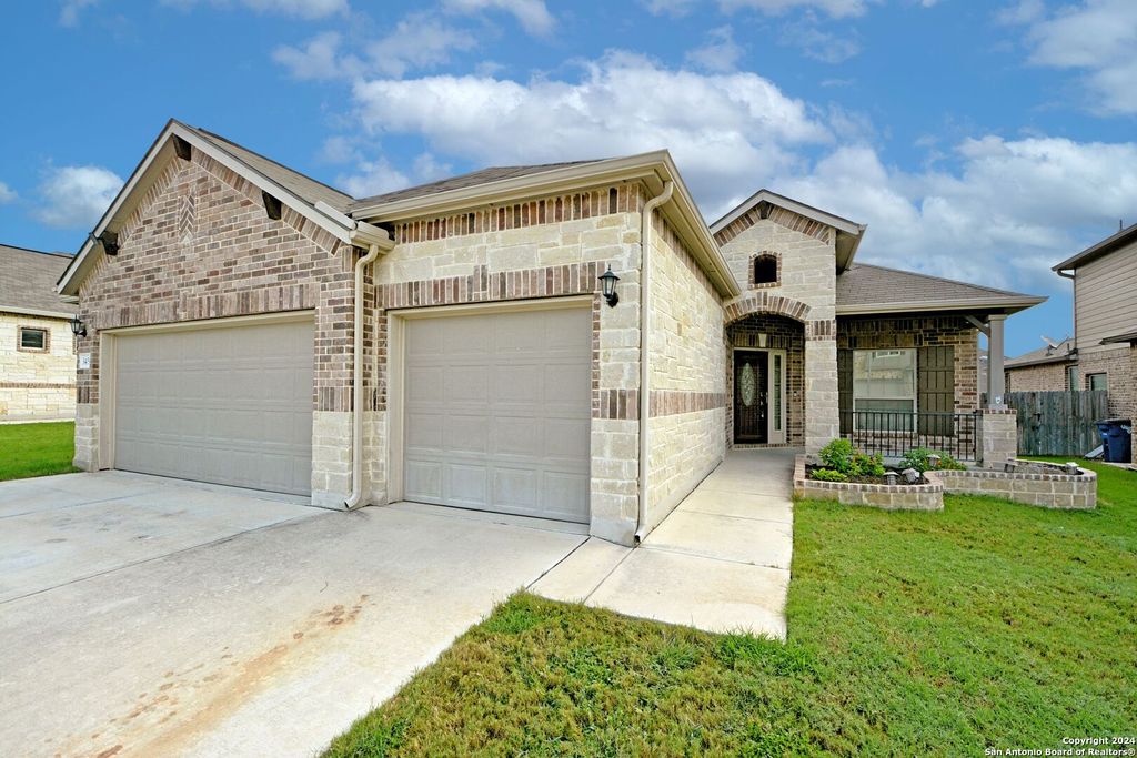 Photo of 345 GREEN HERON, New Braunfels, TX 78130 (MLS # 1956895)