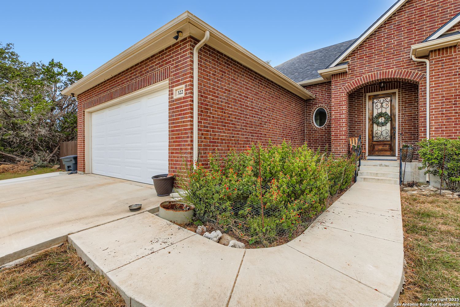 322 Riverview