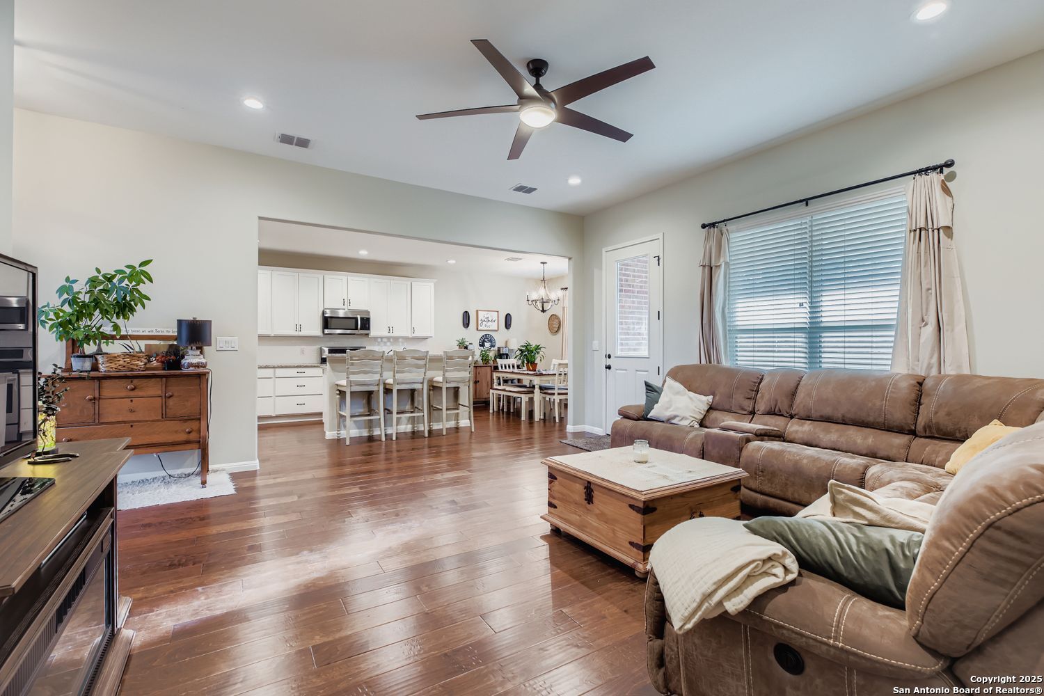 322 Riverview