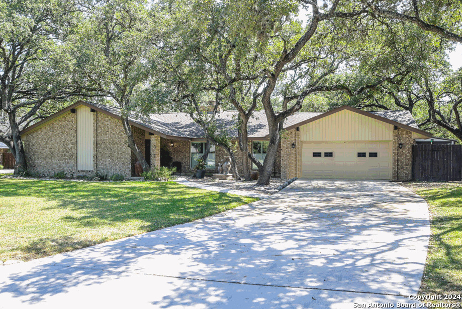 View Hollywood Park, TX 78232 house