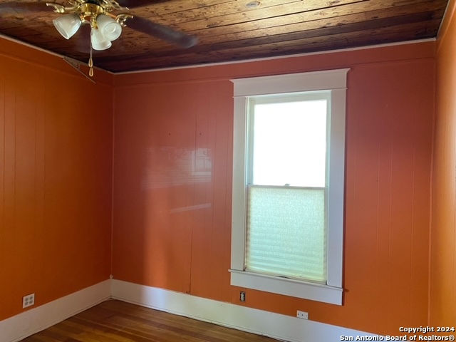 831 W FRENCH PL