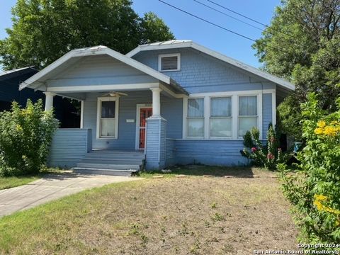 831 W FRENCH PL San Antonio TX 78212