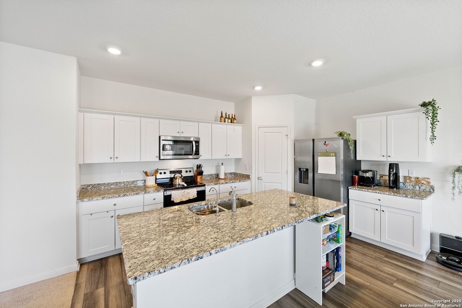 14407 Elkhorn