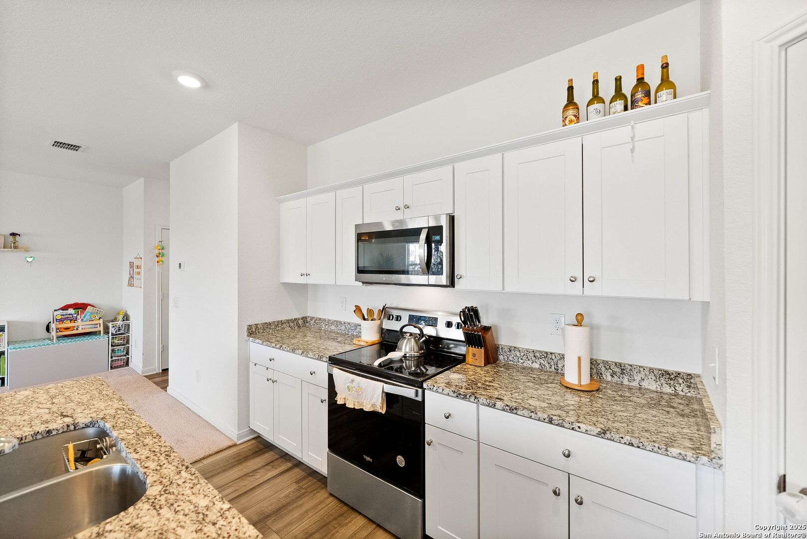 14407 Elkhorn