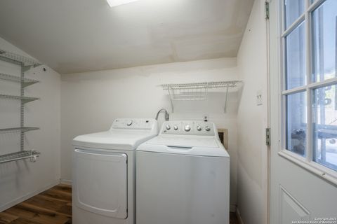 Tiny photo for 235 Odell, San Antonio, TX 78212 (MLS # 1930537)