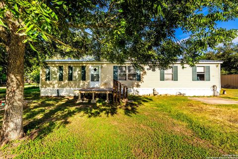 A home in Kenedy