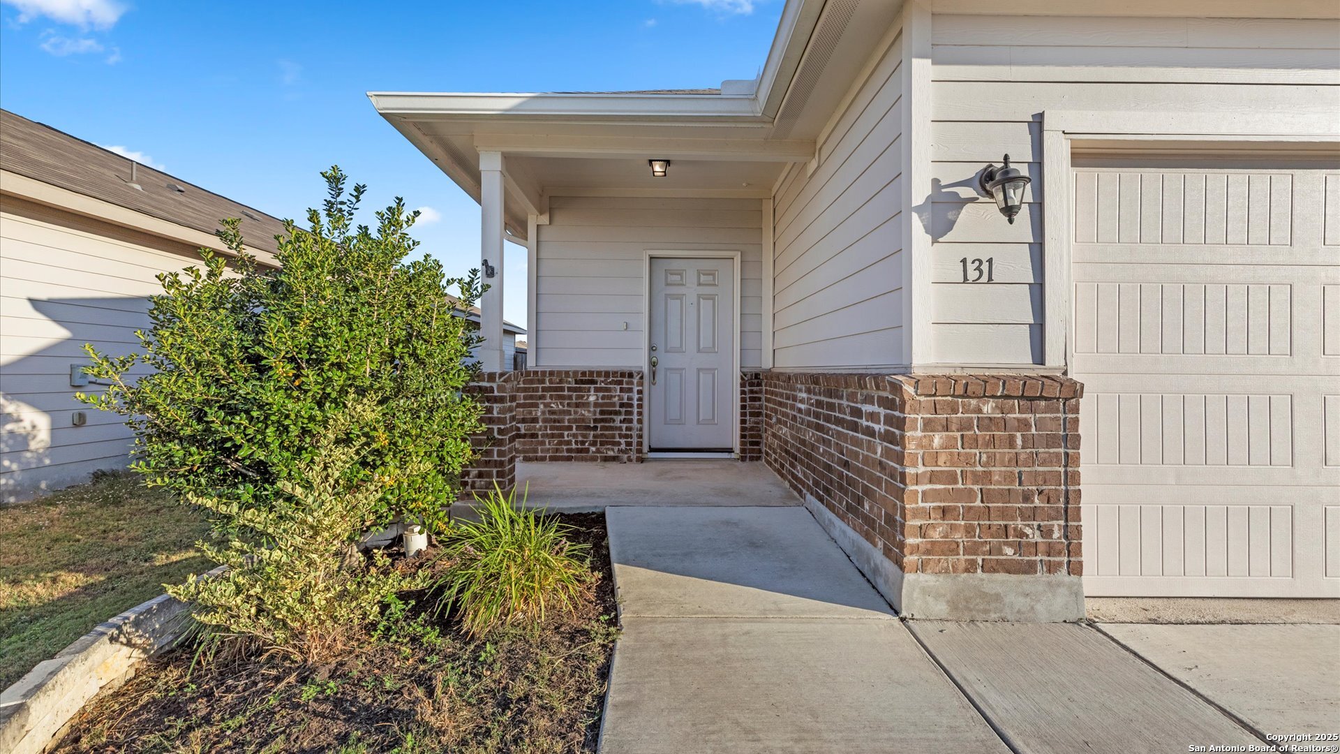 131 Laurel Grace