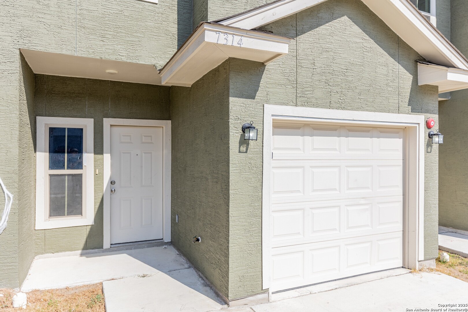 7310 Savannah Brooks