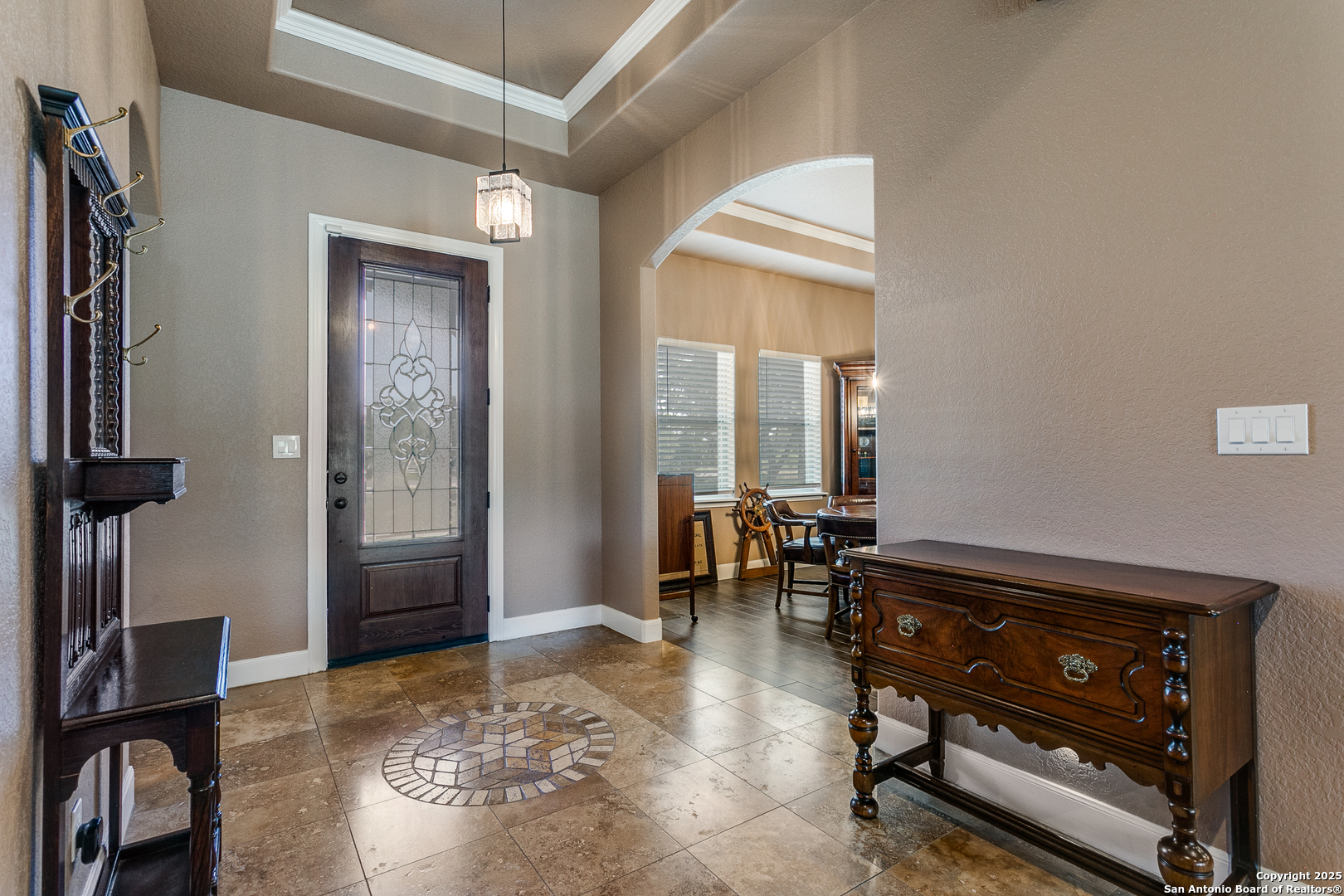 1118 Springfield DR