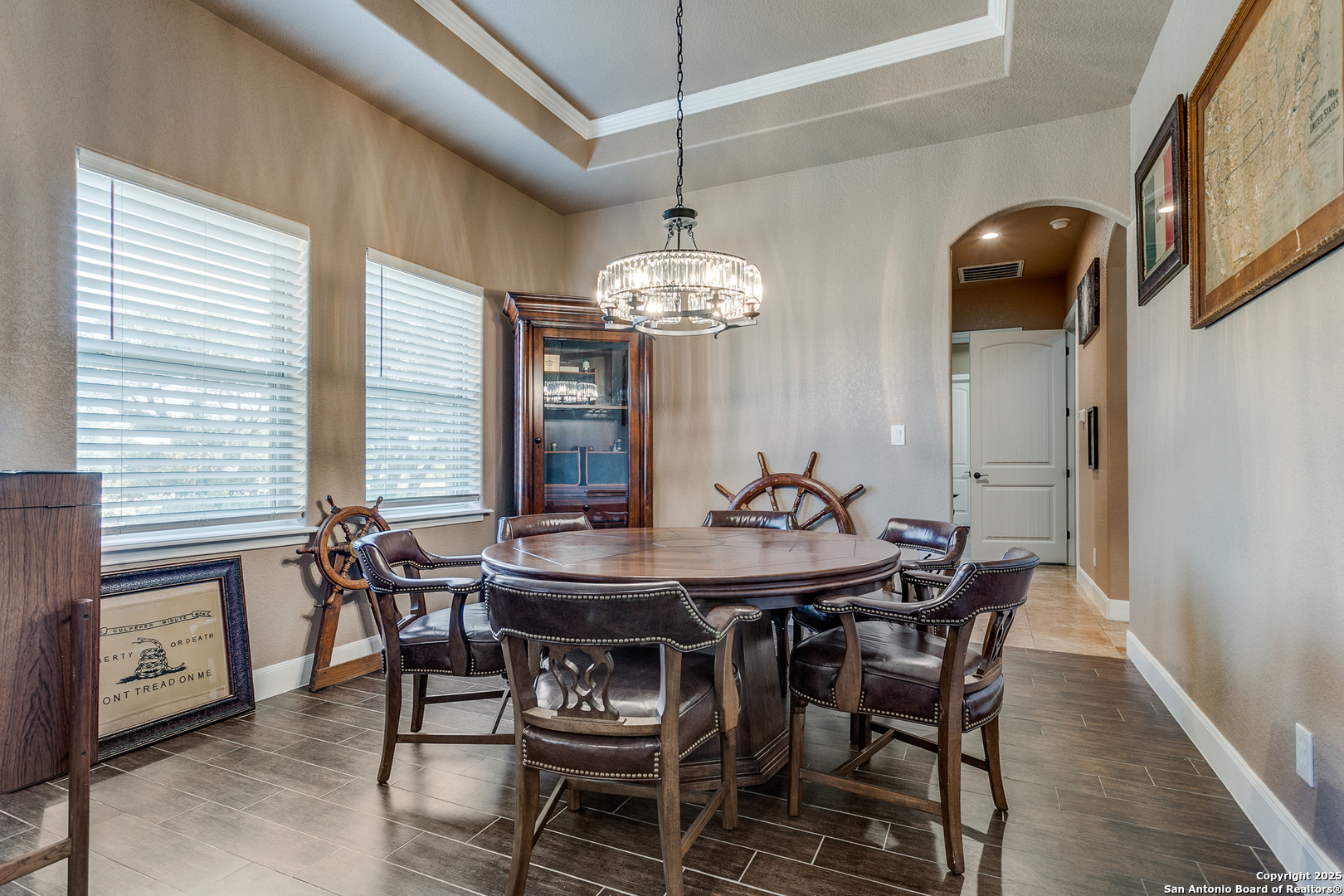 1118 Springfield DR