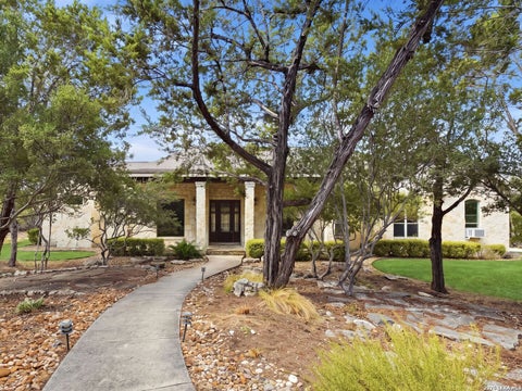 Photo of 104 Auburn Crossing, Boerne, TX 78006 (MLS # 2017217)