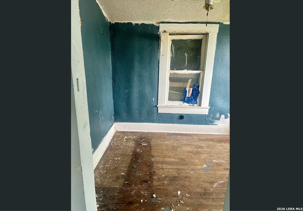 Photo of 214 N Palmetto, San Antonio, TX 78202 (MLS # 1961857)