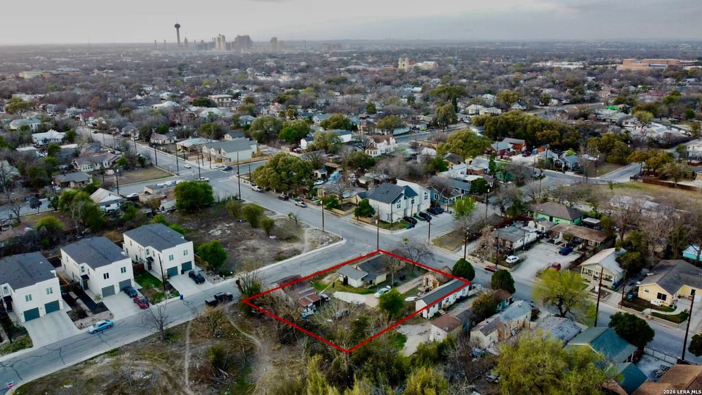 Photo of 1000 Porter St, San Antonio, TX 78210 (MLS # 1946437)