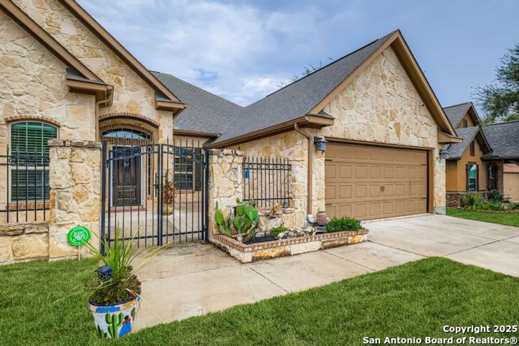 Photo of 11523 Camp Real, San Antonio, TX 78253 (MLS # 1898529)