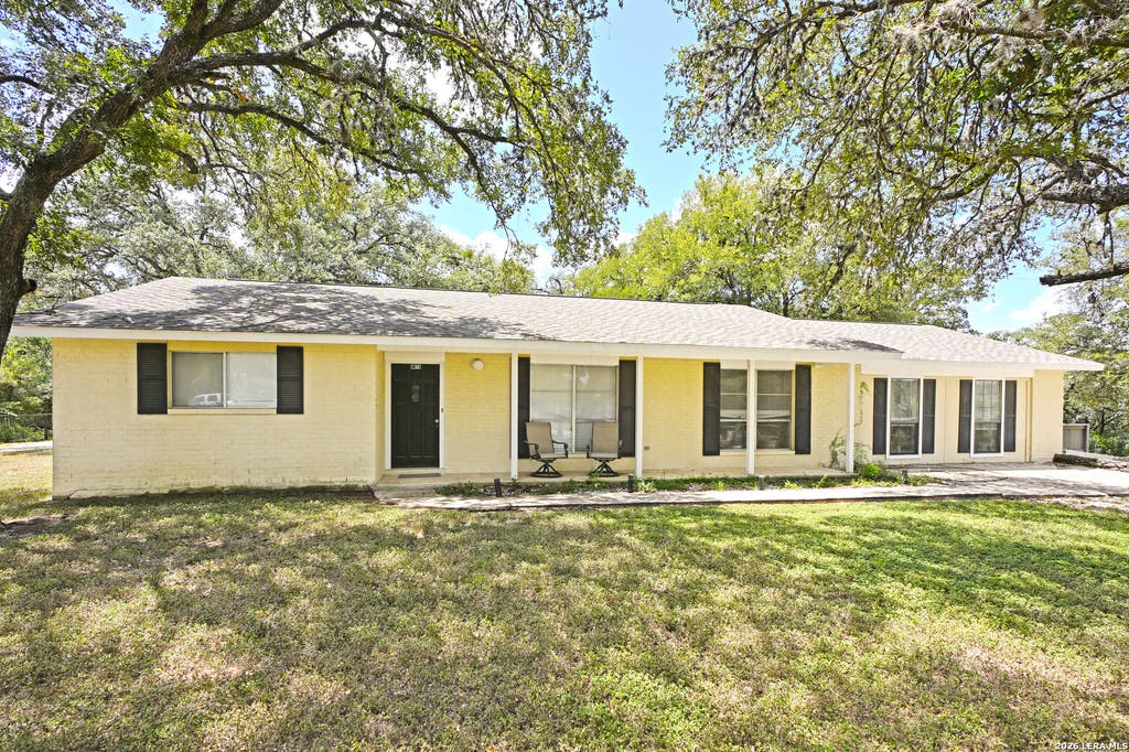Photo of 321 HIGH LOW DR, New Braunfels, TX 78132 (MLS # 2007990)