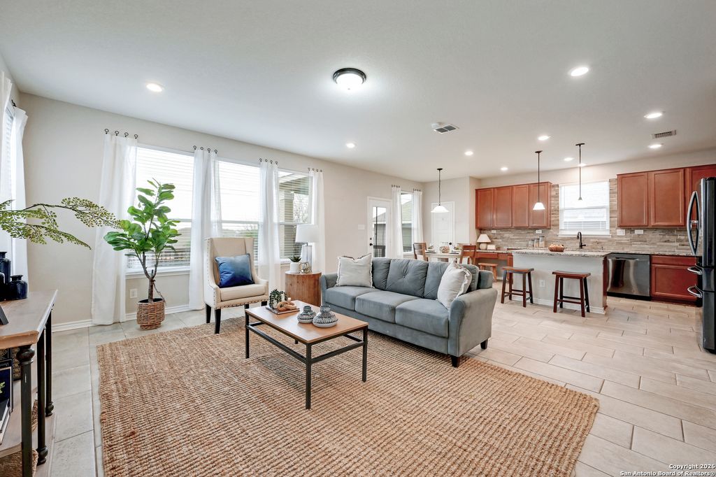 Photo of 10142 Overlook Canyon, San Antonio, TX 78245 (MLS # 1933591)