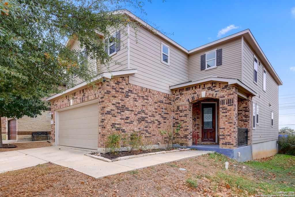 Photo of 10142 Overlook Canyon, San Antonio, TX 78245 (MLS # 1933591)