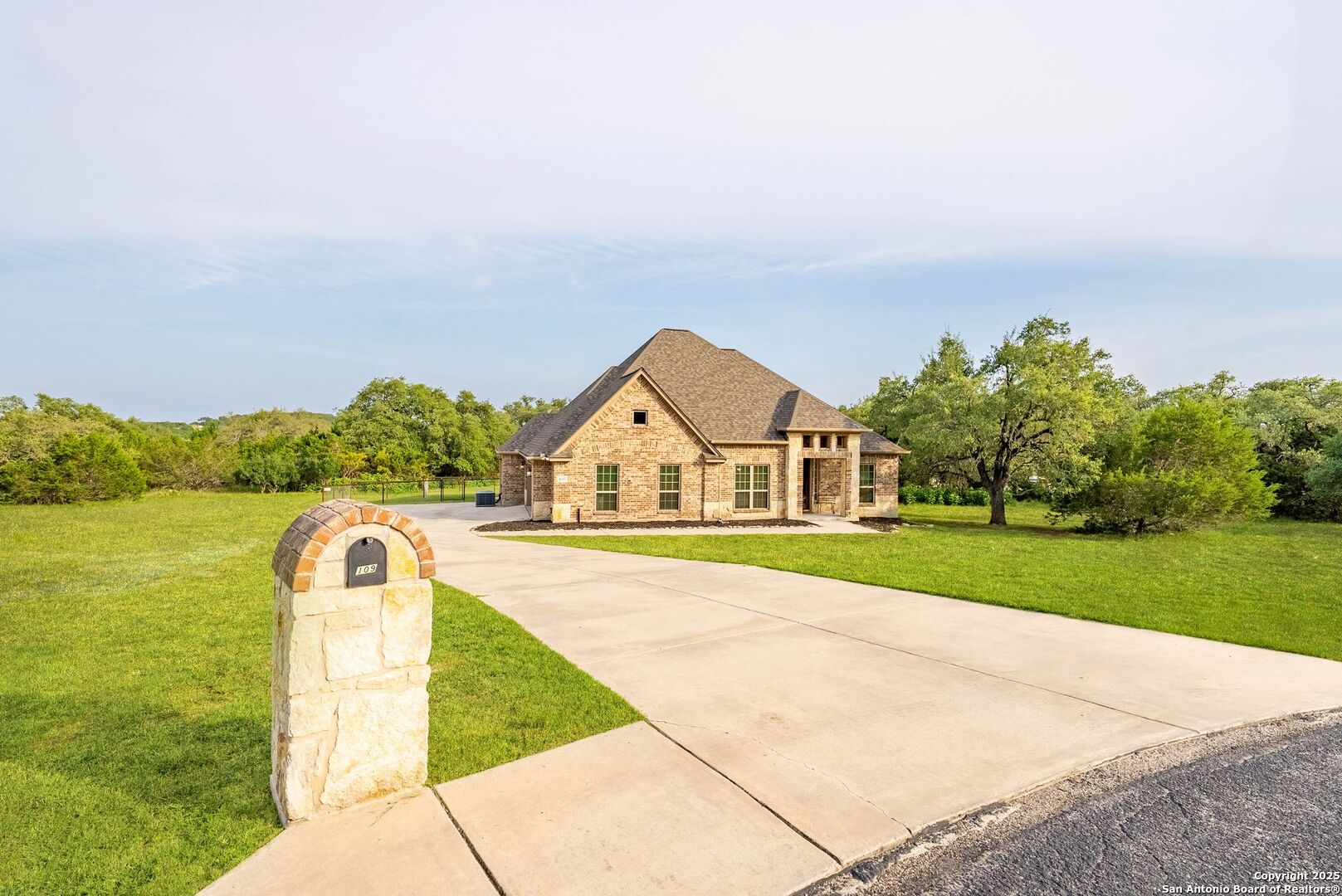 109 Twin Terrace Way