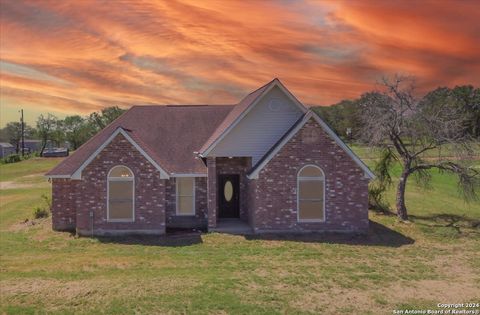 A home in Floresville