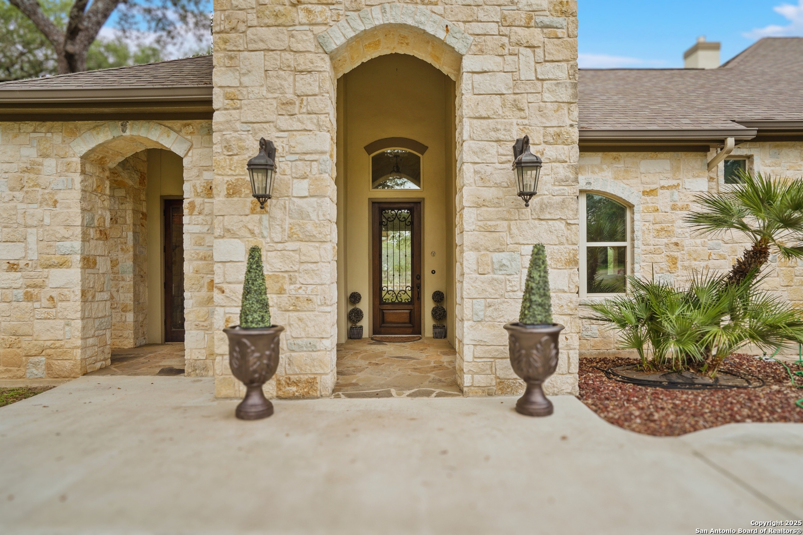 303 Havenhurst