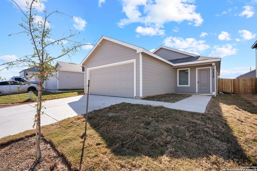 Photo of 2436 Lost Creek Road, New Braunfels, TX 78130 (MLS # 1956367)