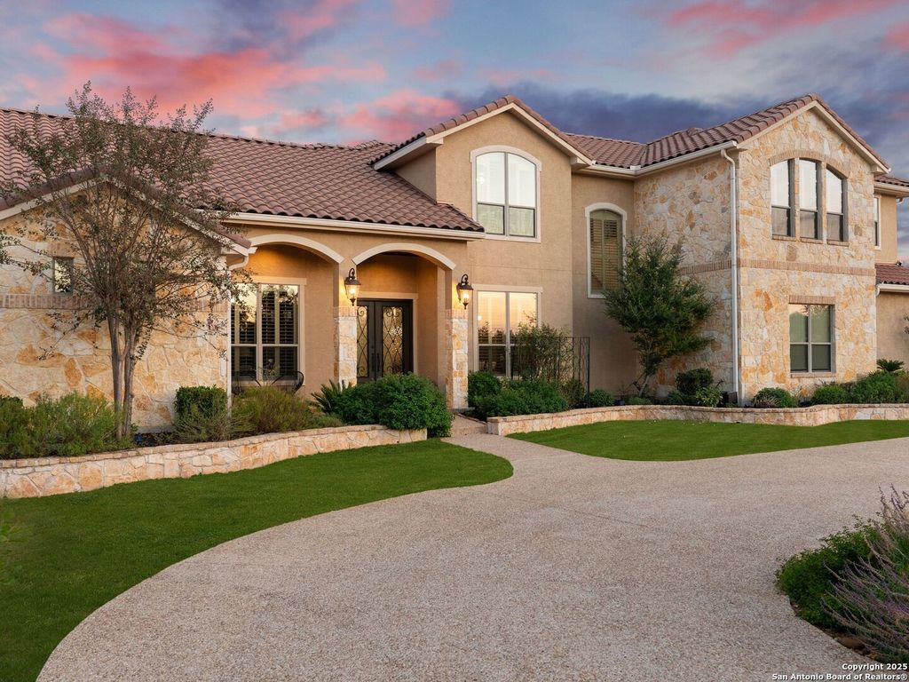 Photo of 1504 Redcloud Peak, Canyon Lake, TX 78133 (MLS # 1916413)