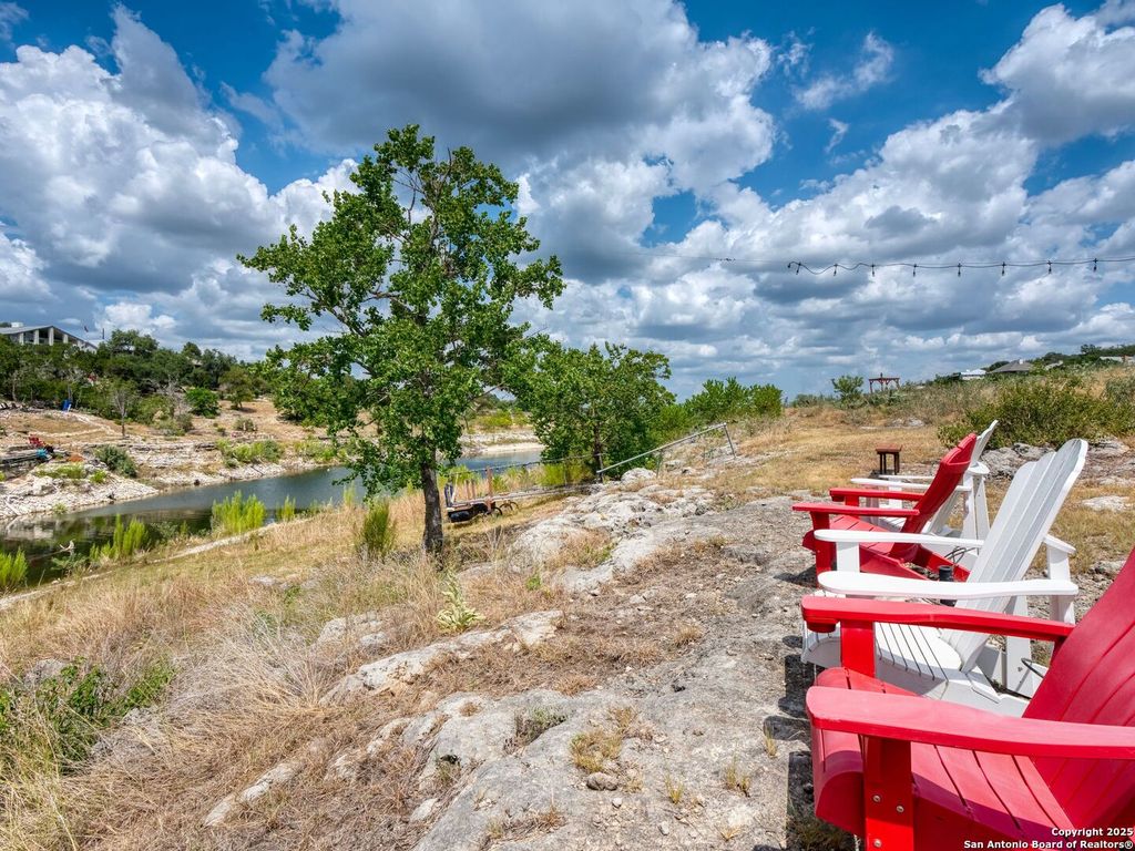 Photo of 407 Nancy, Canyon Lake, TX 78133 (MLS # 1899286)