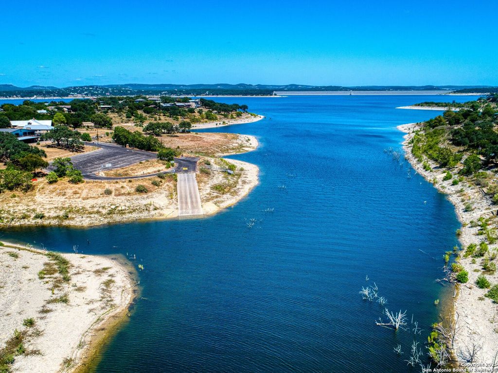 Photo of 407 Nancy, Canyon Lake, TX 78133 (MLS # 1899286)