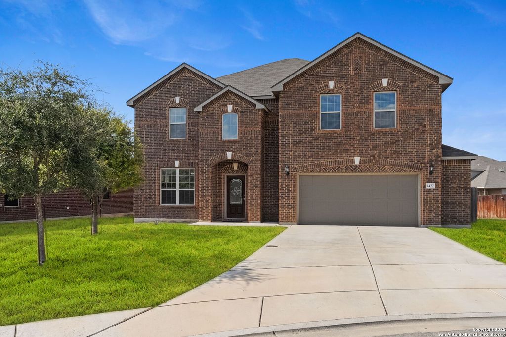 Photo of 1427 Garden Laurel, New Braunfels, TX 78130 (MLS # 1912923)