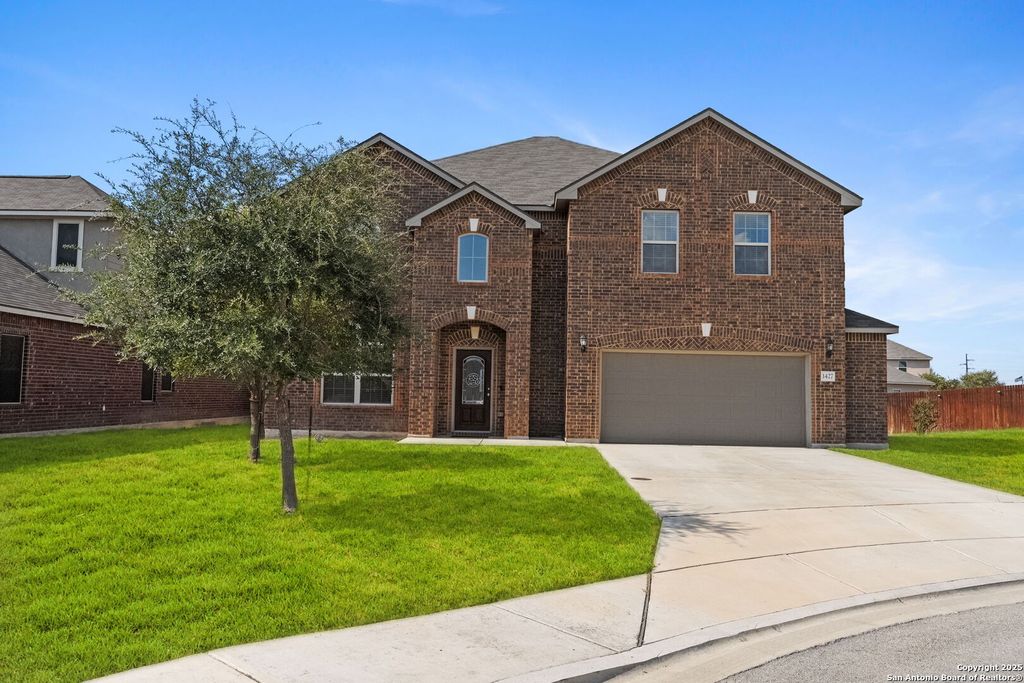 Photo of 1427 Garden Laurel, New Braunfels, TX 78130 (MLS # 1912923)