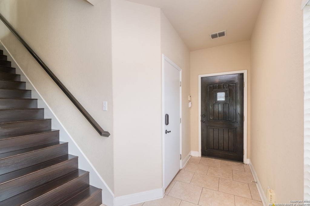 Photo of 23802 Stately Oaks, San Antonio, TX 78260 (MLS # 1884816)