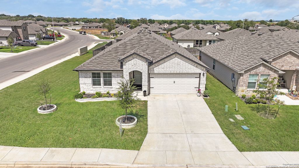 Photo of 801 Cinnamon Teal, Seguin, TX 78155 (MLS # 1961403)
