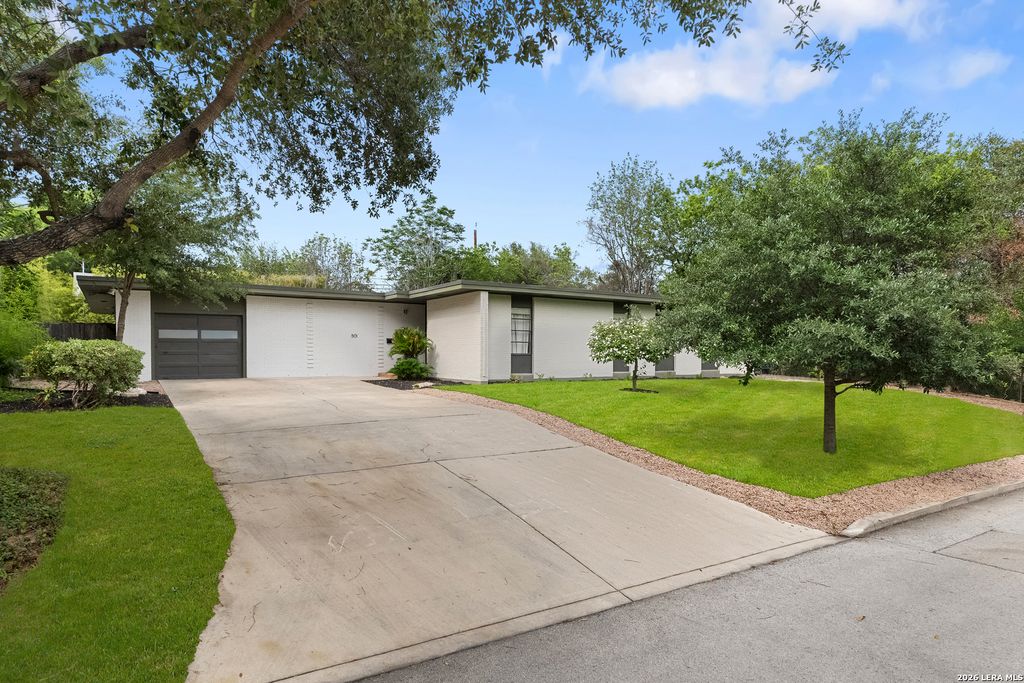 Photo of 501 THELMA DR, Olmos Park, TX 78212 (MLS # 1948174)