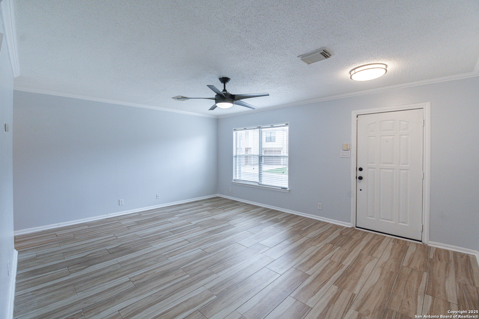 5021 Kenton Royalle