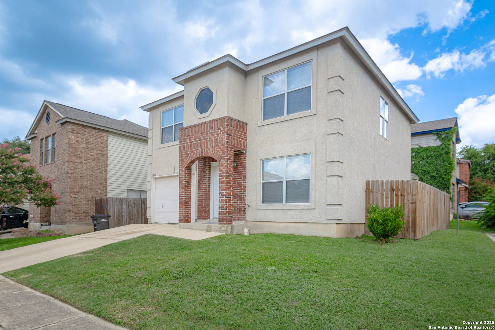 5021 Kenton Royalle