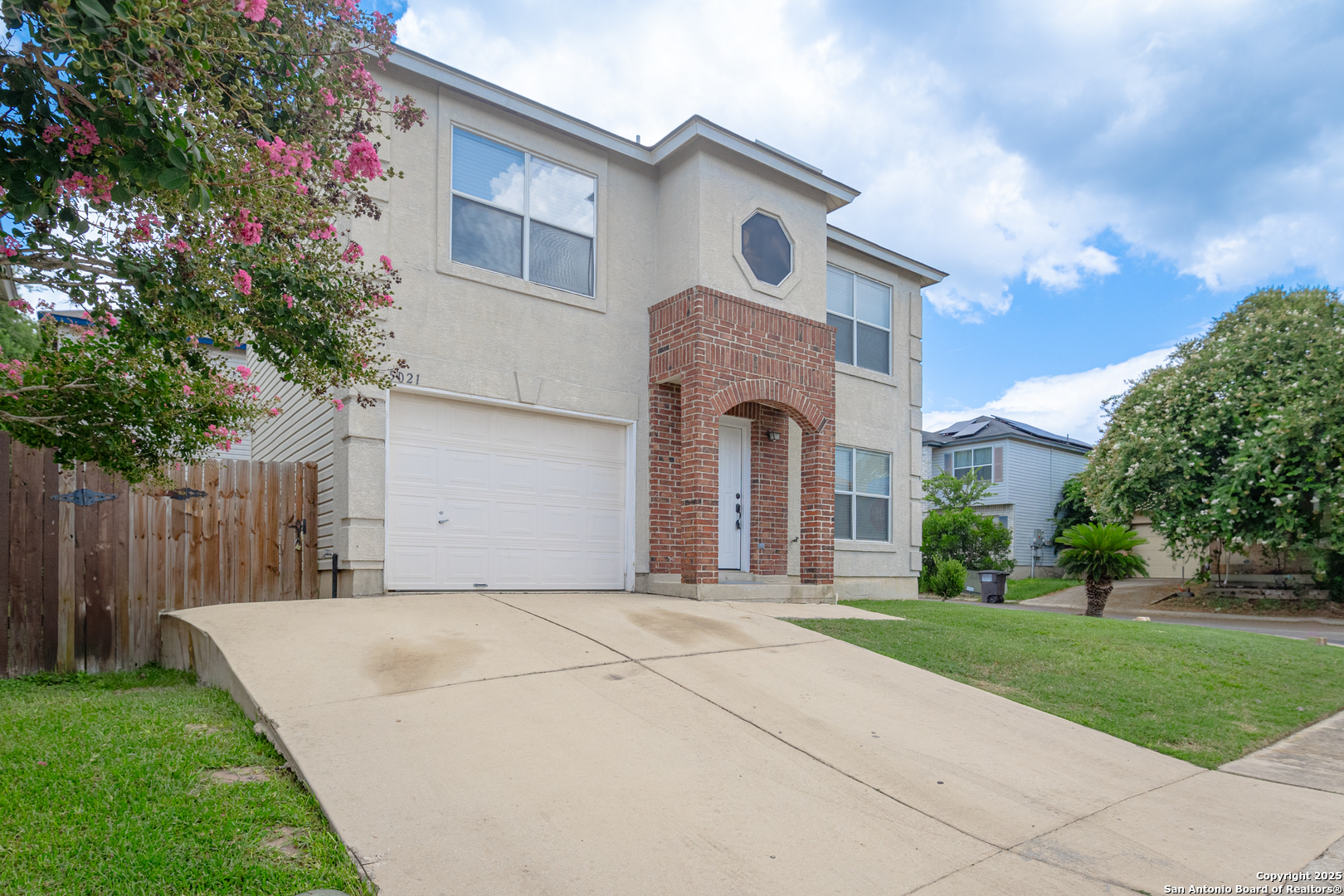 5021 Kenton Royalle