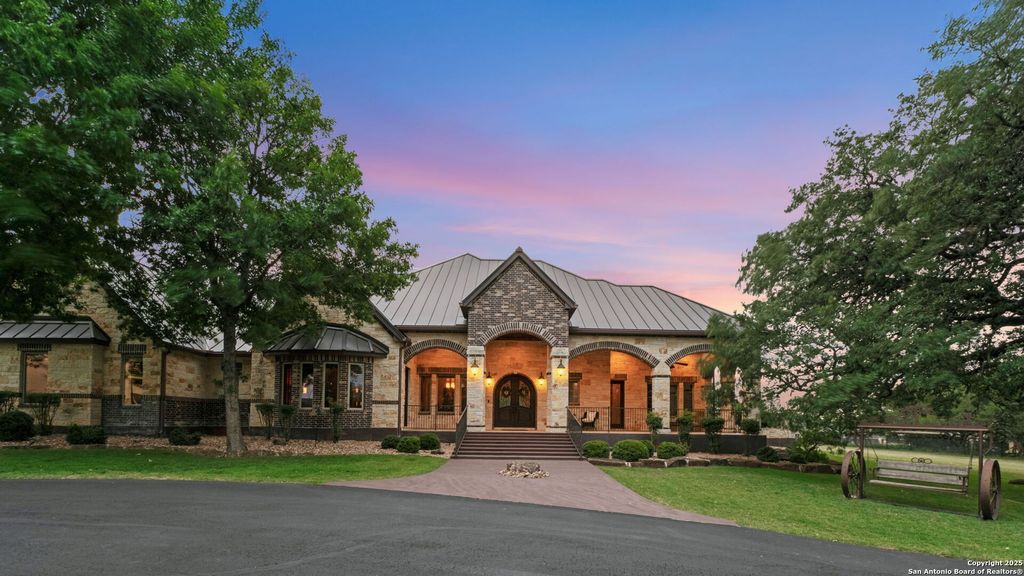 Photo of 208 Cascade Caverns, Boerne, TX 78015 (MLS # 1870401)